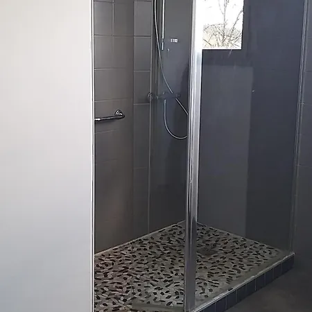Le Cerisier Holiday home Laval